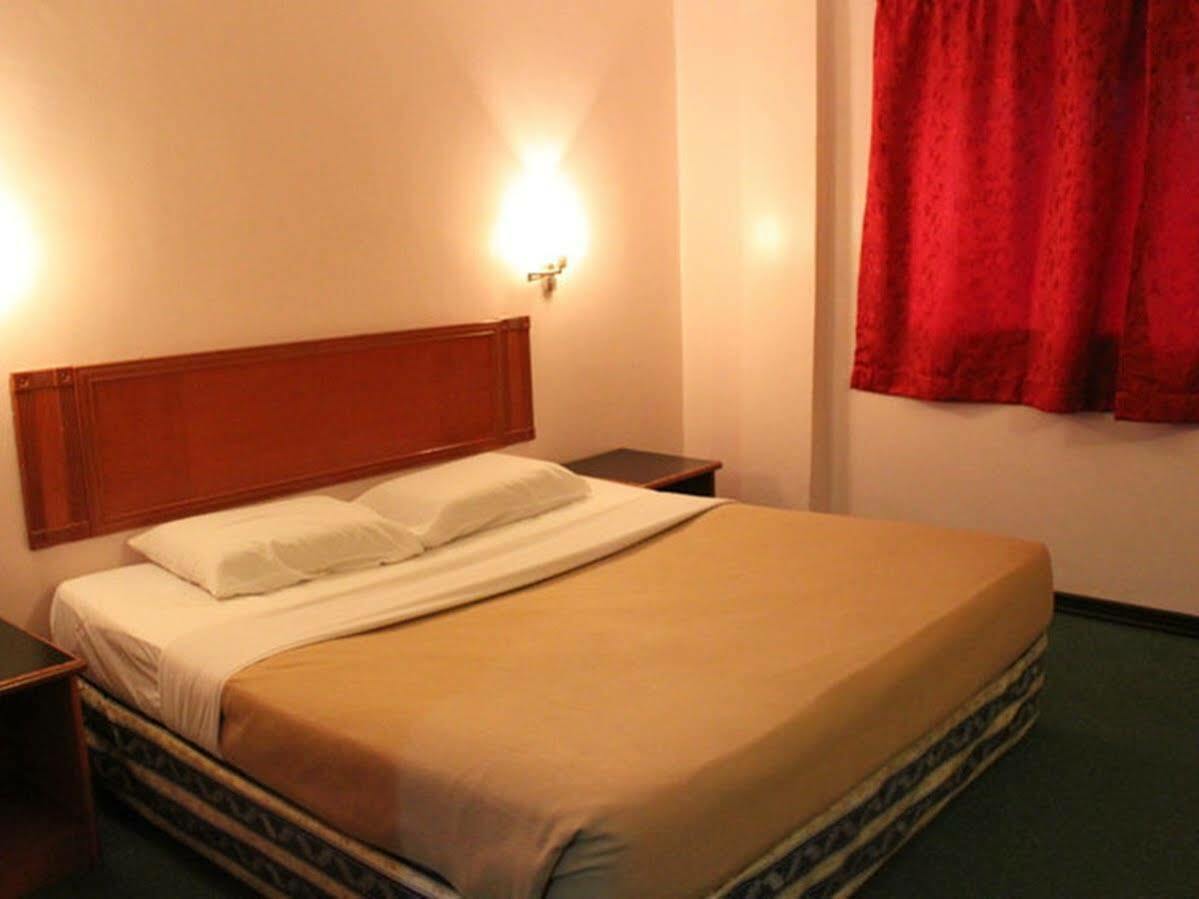 Comfort Hotel Klang 2 Экстерьер фото